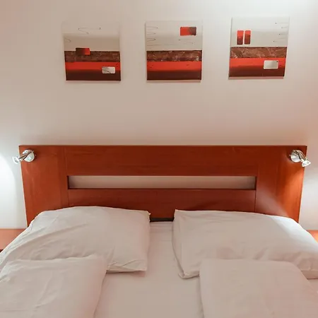 Ramzova Pod Klinem Appartement *